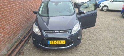 Ford-C-MAX-9